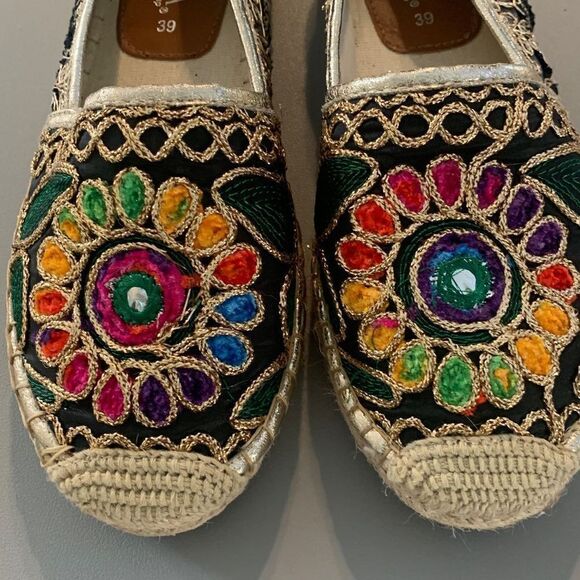 Embroidered Espadrilles - Picture 3 of 7
